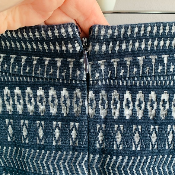 Banana Republic Skirt Blue Stripes Ruffle Flounce Cotton Stretch Office Zero XS - Picture 2 of 5